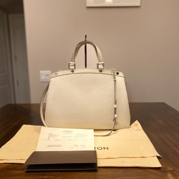 Louis Vuitton Handbags - Louis Vuitton Brea GM Epi Shoulder Bag
